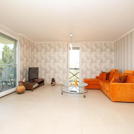 976 - Lakoparkban Teljes Panoramas, Koezvetlen Vizparti, 2 Szobas Modern Apartman *