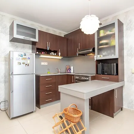 976 - Lakoparkban Teljes Panoramas, Koezvetlen Vizparti, 2 Szobas Modern Balatonoszod