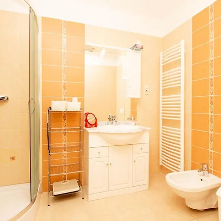 976 - Lakoparkban Teljes Panoramas, Koezvetlen Vizparti, 2 Szobas Modern * Balatonoszod