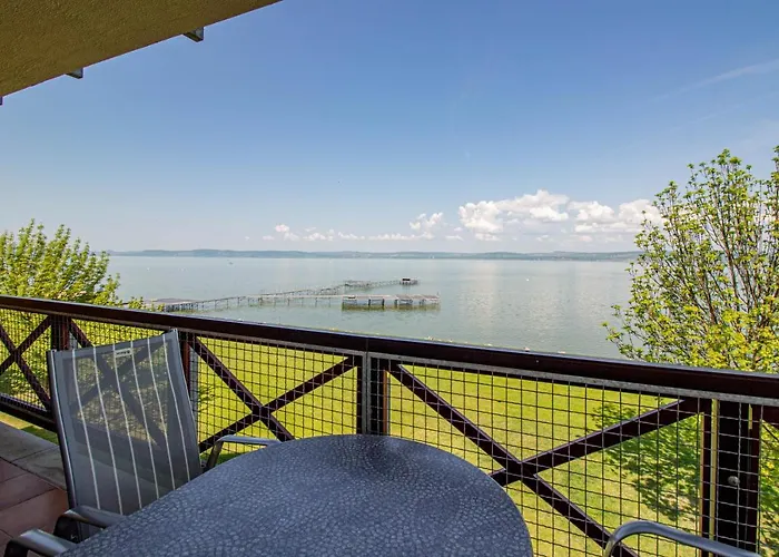 976 - Lakoparkban Teljes Panoramas, Koezvetlen Vizparti, 2 Szobas Modern * Balatonoszod